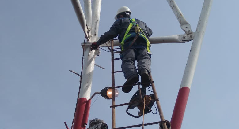 Defect detection works carried out on stationary towers